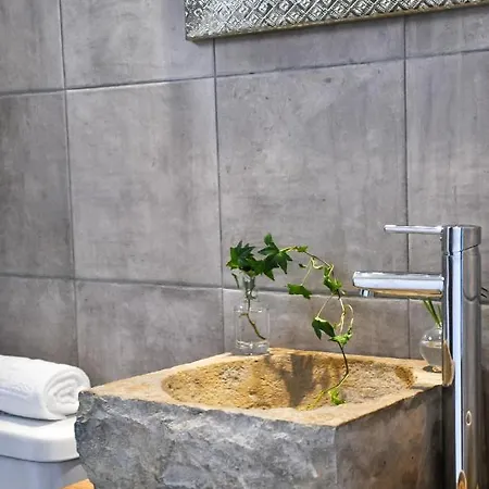 Apartamento Casa Figueiras - First Floor - Unique 2br Flat W Pool Near Historical Centre